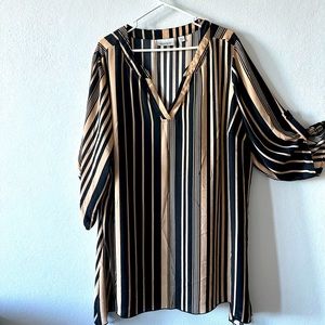 Avenue Tunic. Black and taupe stripes. 100% Polyester - 26/28